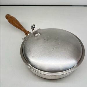 Vintage Sheffield Silver Co Covered Aluminum Skillet Wood Handle Horse Lid USA